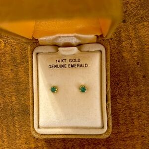 14 kt YELLOW GOLD GENUINE 3MM EMERALD EARRINGS